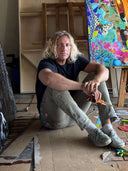 <h3>Iconic Collage Artist</h3>